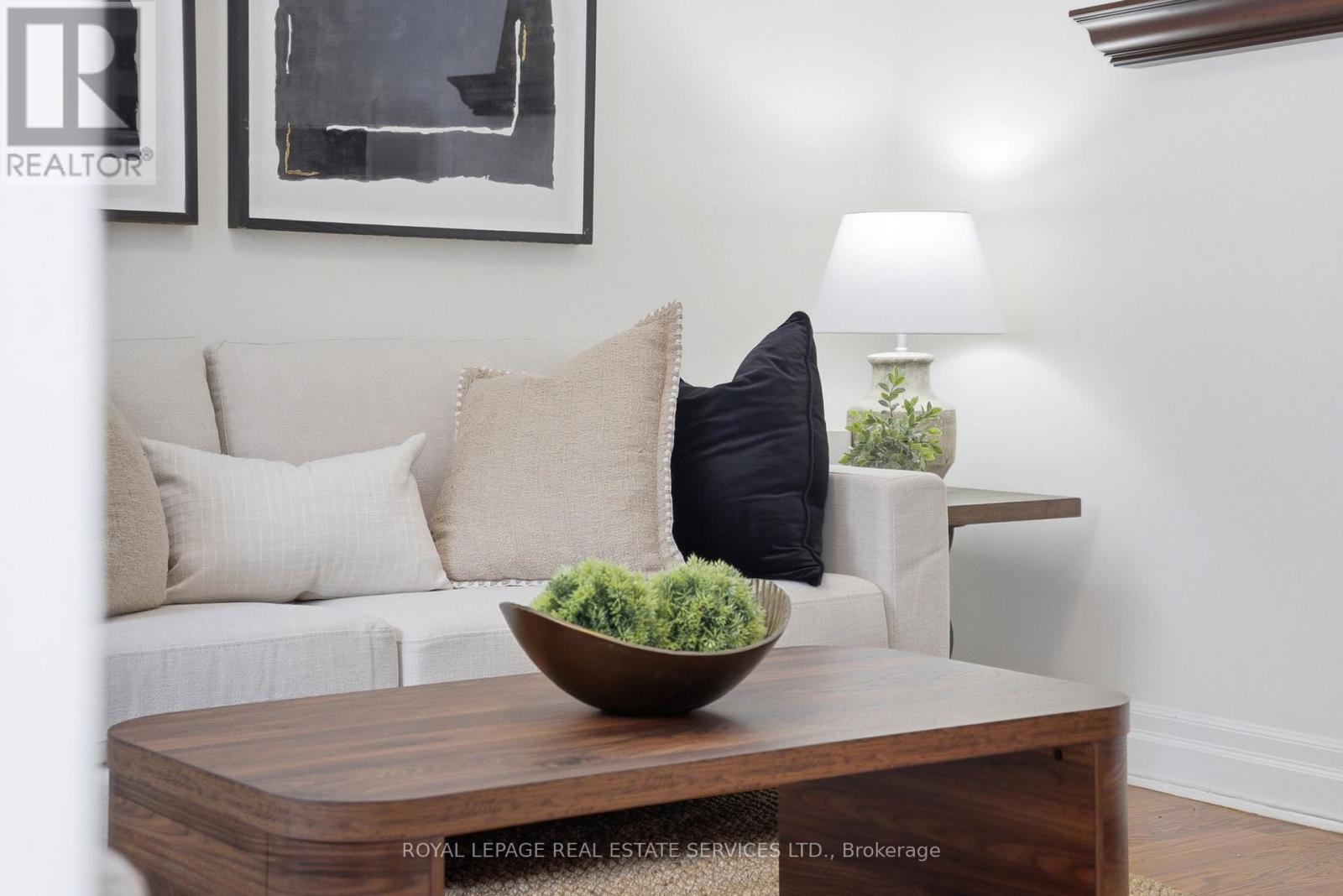 17 Elstree Road, Toronto, Ontario  M9A 3Y9 - Photo 16 - W12847256