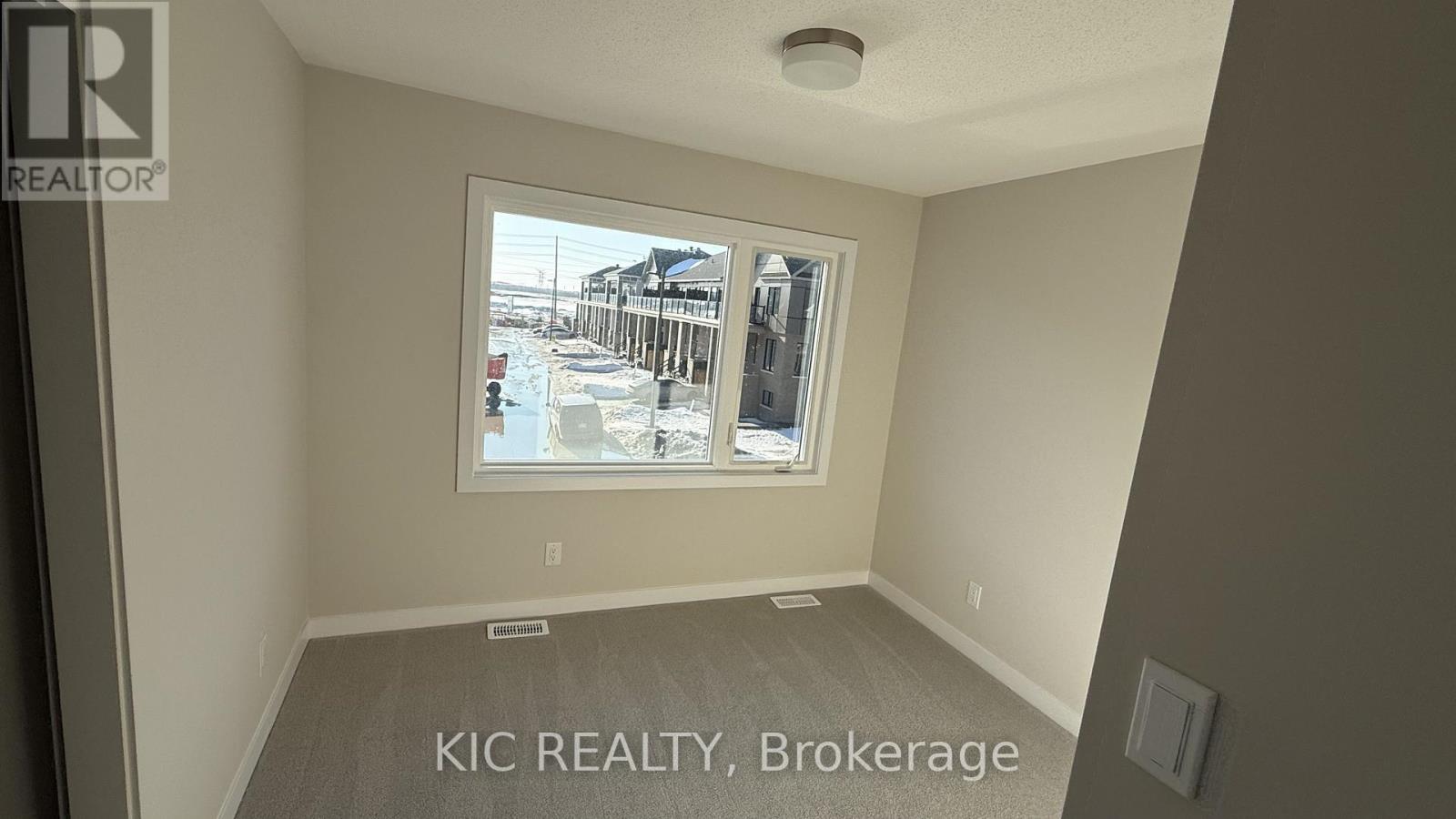 135 Ryan Reynolds Way, Ottawa, Ontario  K4A 5T5 - Photo 4 - X12847216