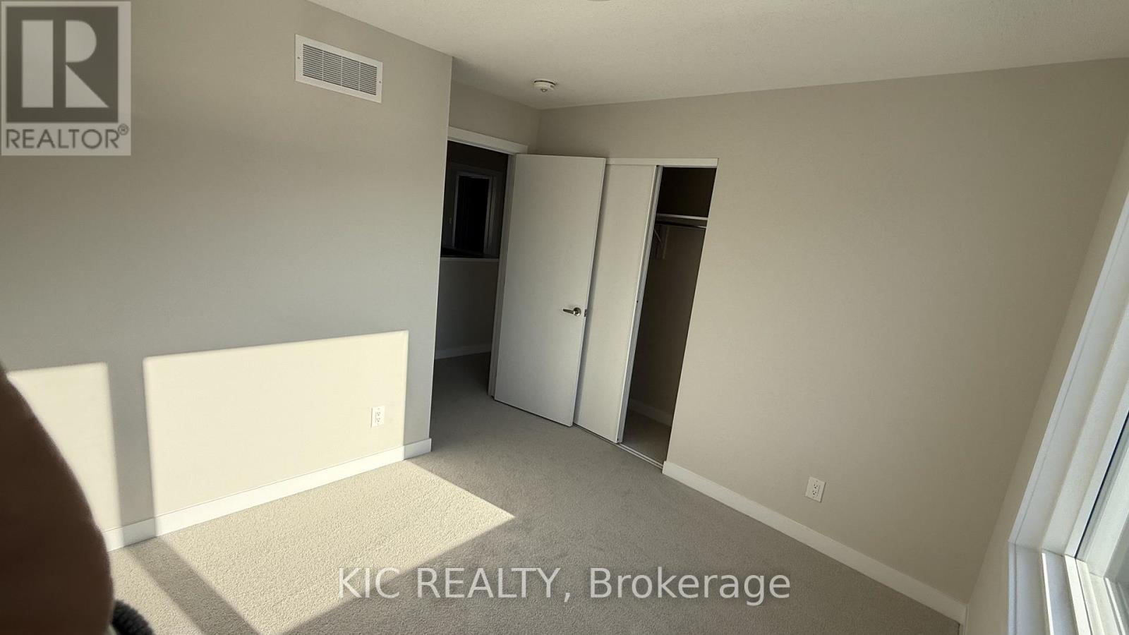 135 Ryan Reynolds Way, Ottawa, Ontario  K4A 5T5 - Photo 7 - X12847216