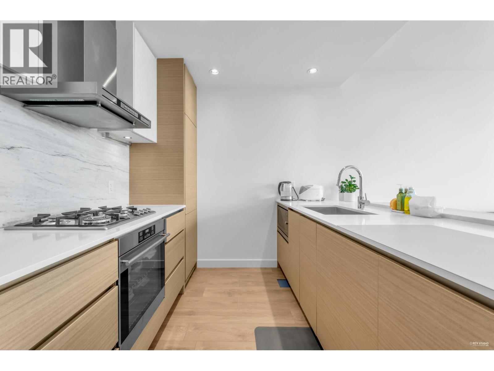 2701 4670 Assembly Way, Burnaby, British Columbia  V5H 0H3 - Photo 4 - R3096054