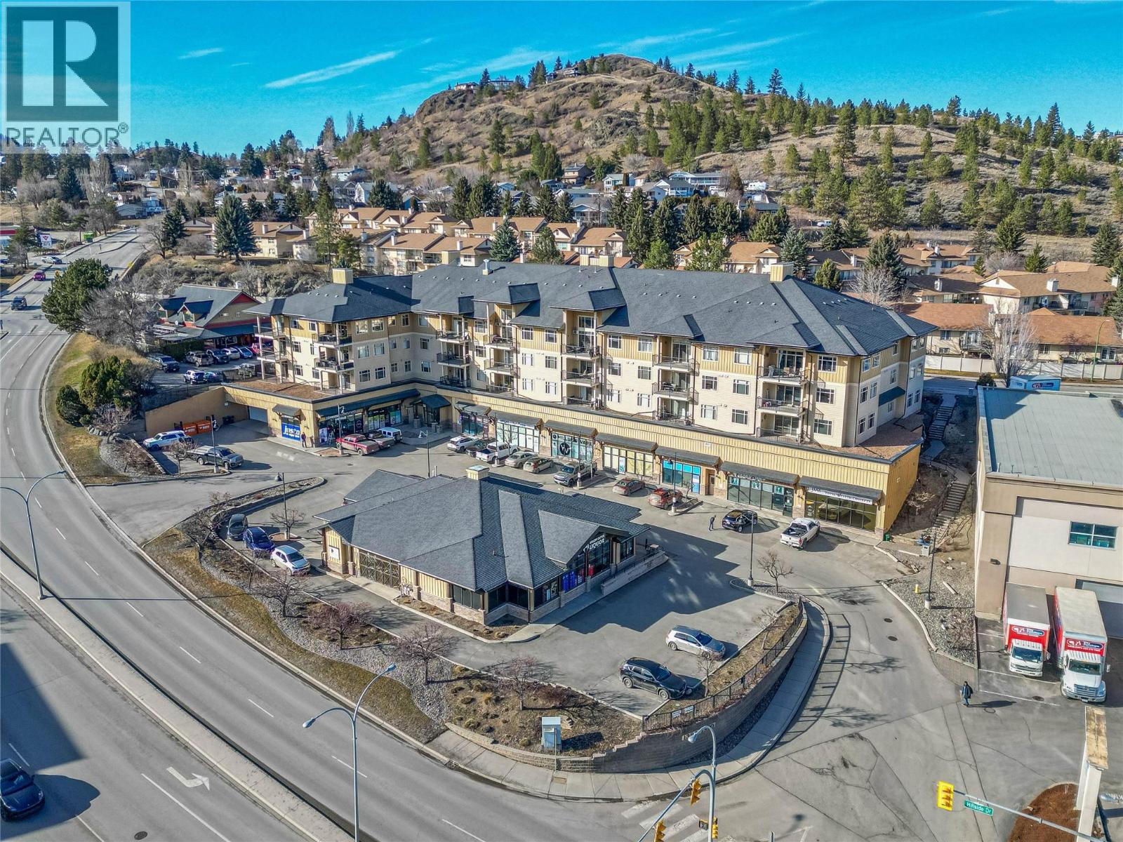 1390 HILLSIDE Drive Unit# 305, Kamloops, British Columbia