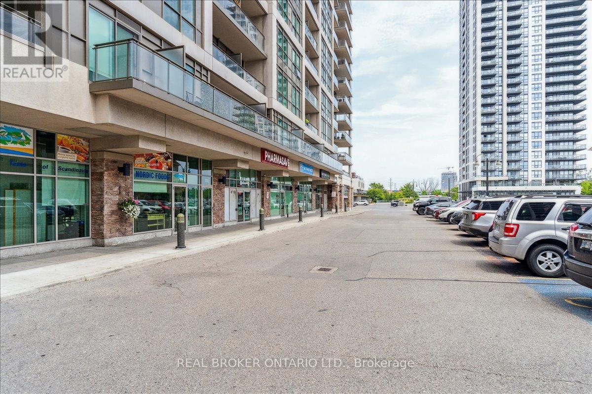 401 - 1215 Bayly Street, Pickering, Ontario  L1W 1L7 - Photo 17 - E12847276