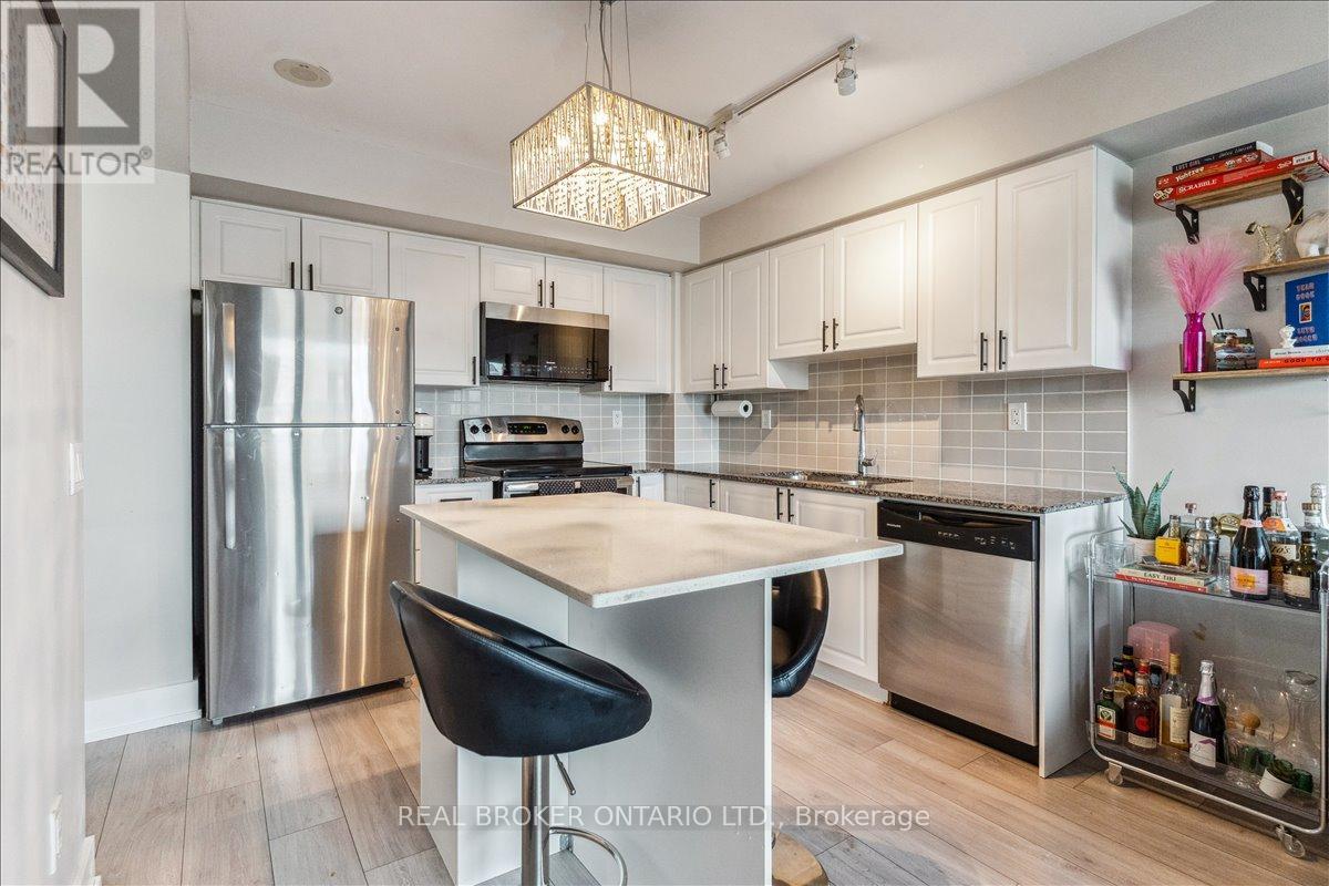 401 - 1215 Bayly Street, Pickering, Ontario  L1W 1L7 - Photo 3 - E12847276