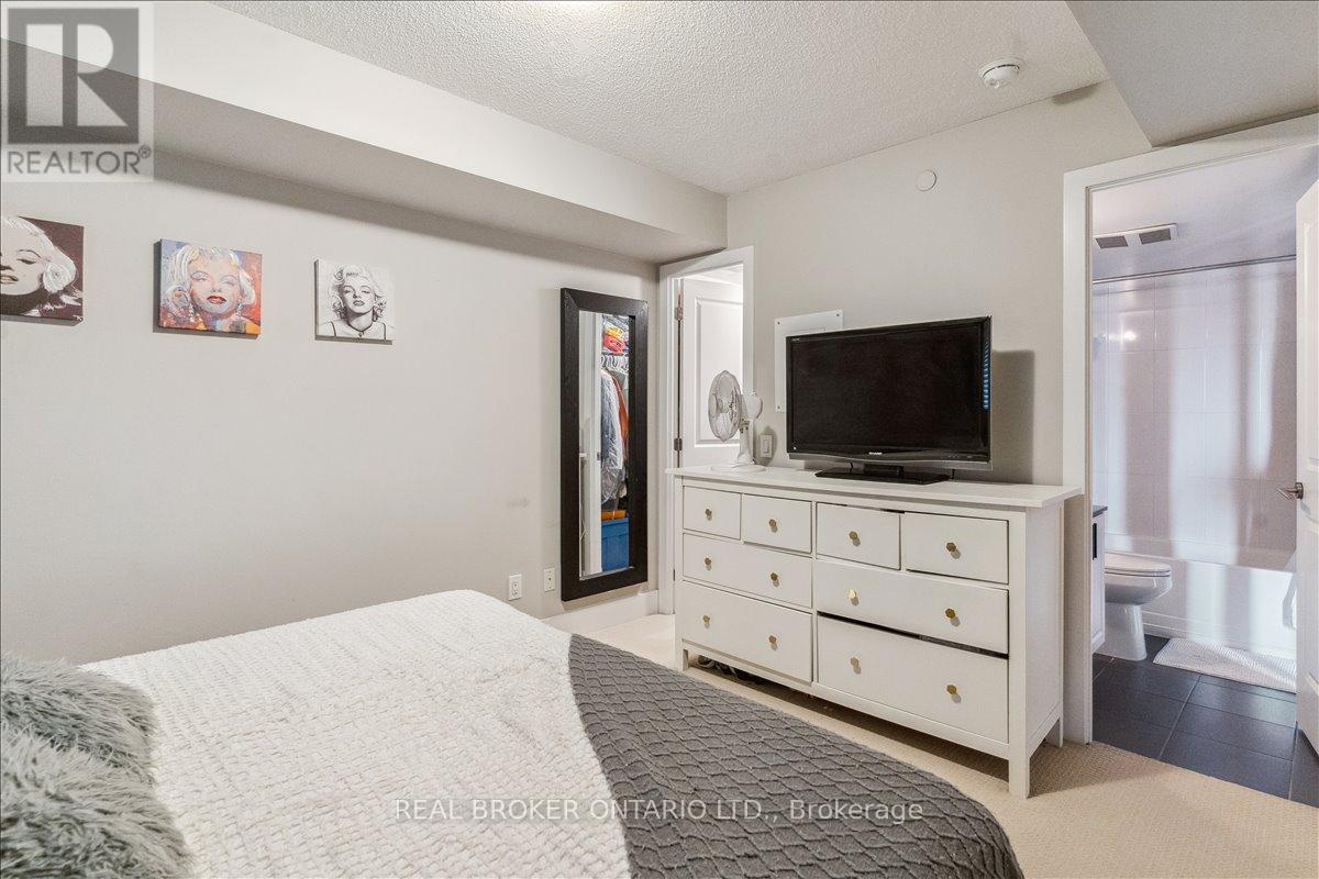 401 - 1215 Bayly Street, Pickering, Ontario  L1W 1L7 - Photo 7 - E12847276