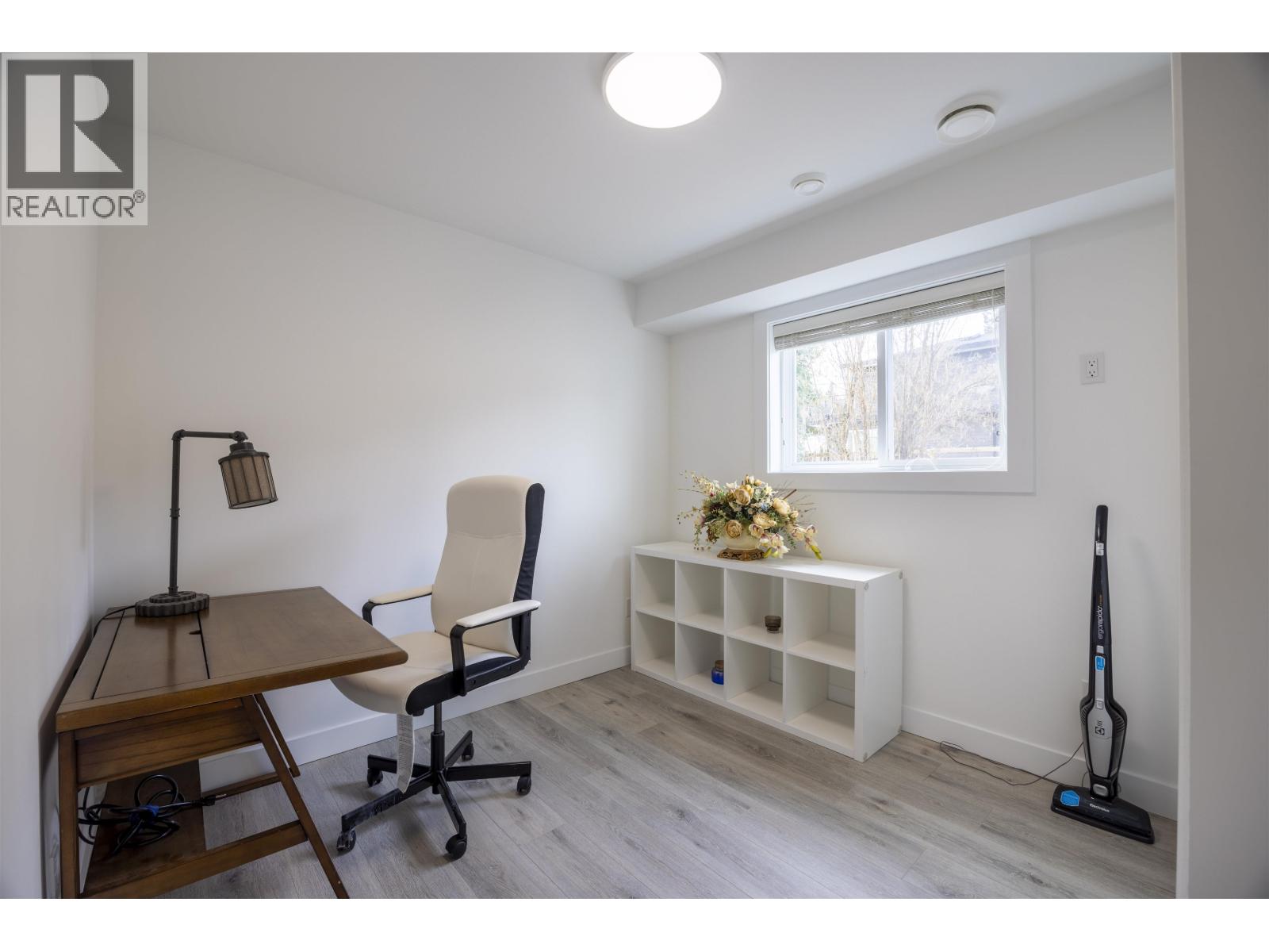 5705 Woodsworth Street, Burnaby, British Columbia  V5G 1S6 - Photo 12 - R3096411