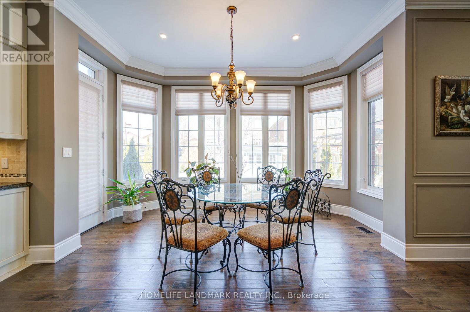 6 Stollery Pond Crescent, Markham, Ontario  L6C 0P5 - Photo 15 - N12847280