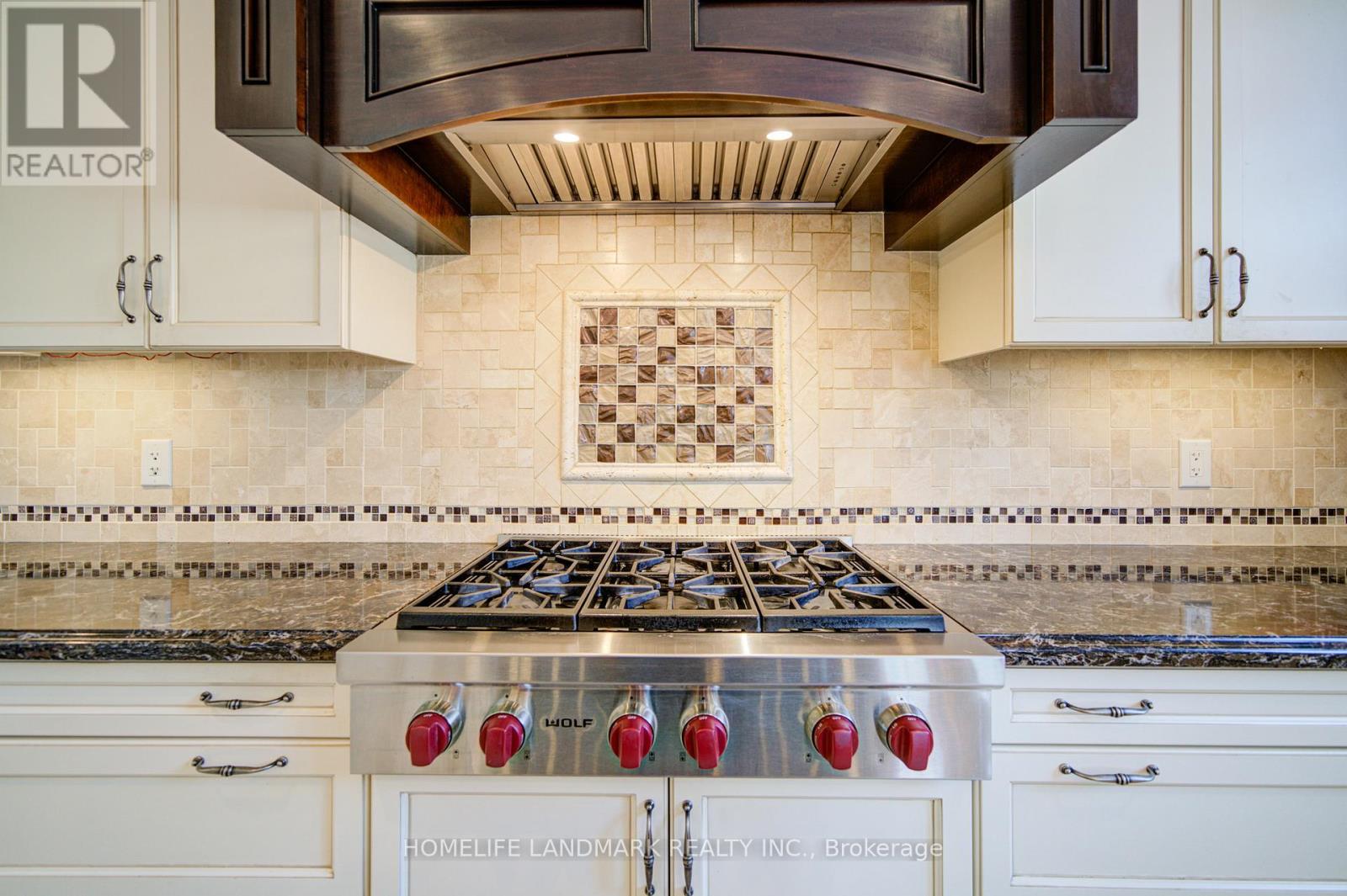 6 Stollery Pond Crescent, Markham, Ontario  L6C 0P5 - Photo 20 - N12847280