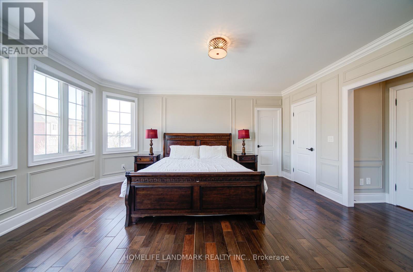 6 Stollery Pond Crescent, Markham, Ontario  L6C 0P5 - Photo 33 - N12847280