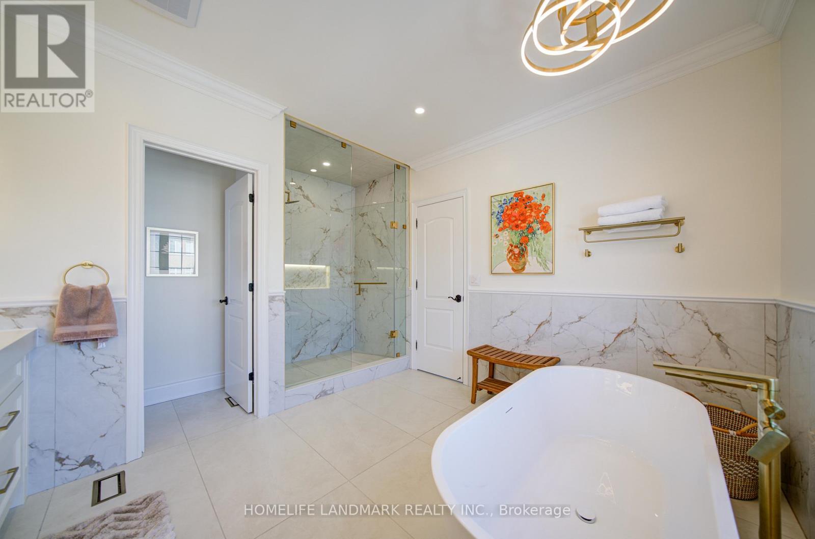 6 Stollery Pond Crescent, Markham, Ontario  L6C 0P5 - Photo 36 - N12847280