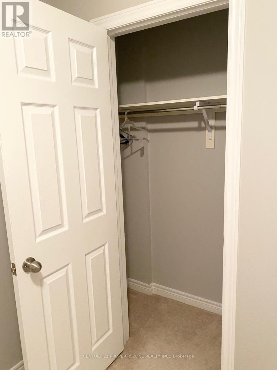 5 Rockman Crescent, Brampton, Ontario  L7A 4A7 - Photo 11 - W12847290