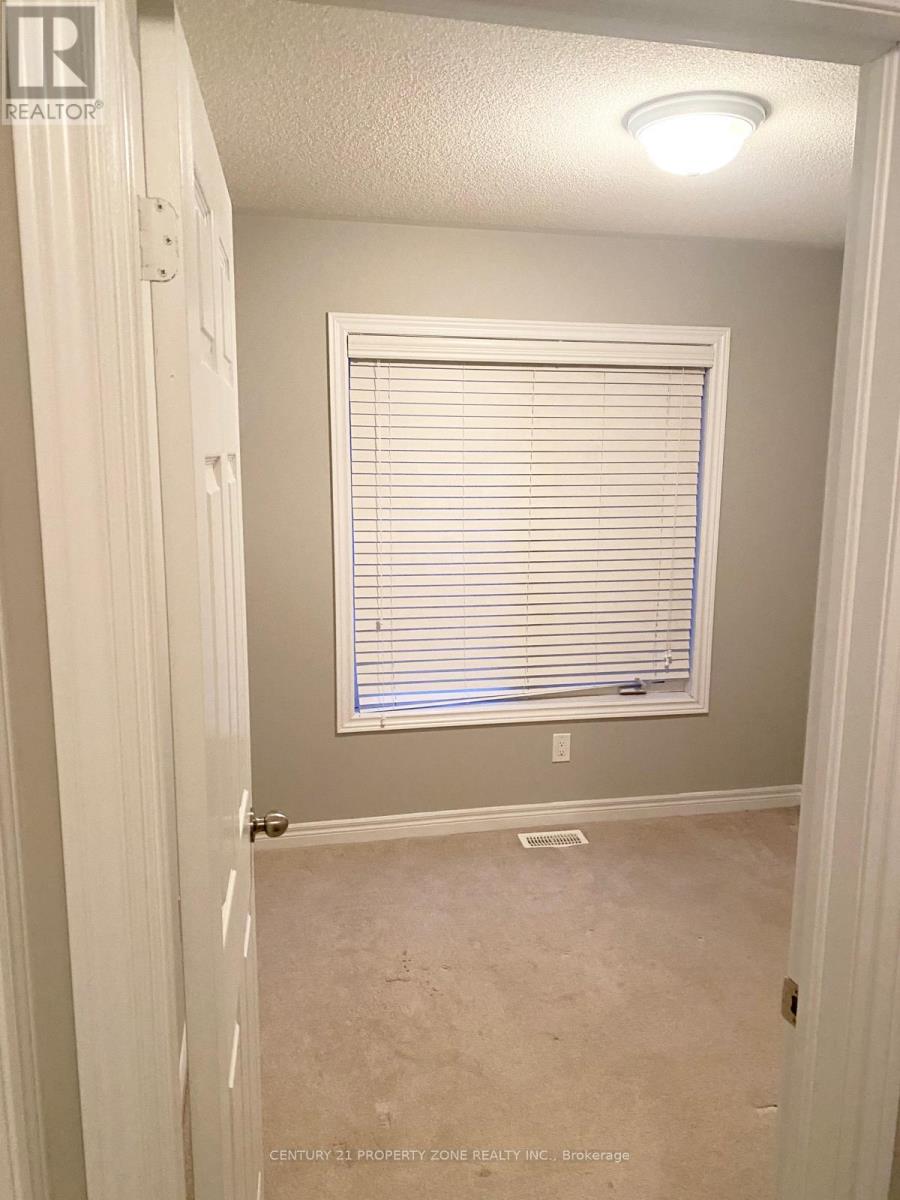 5 Rockman Crescent, Brampton, Ontario  L7A 4A7 - Photo 13 - W12847290