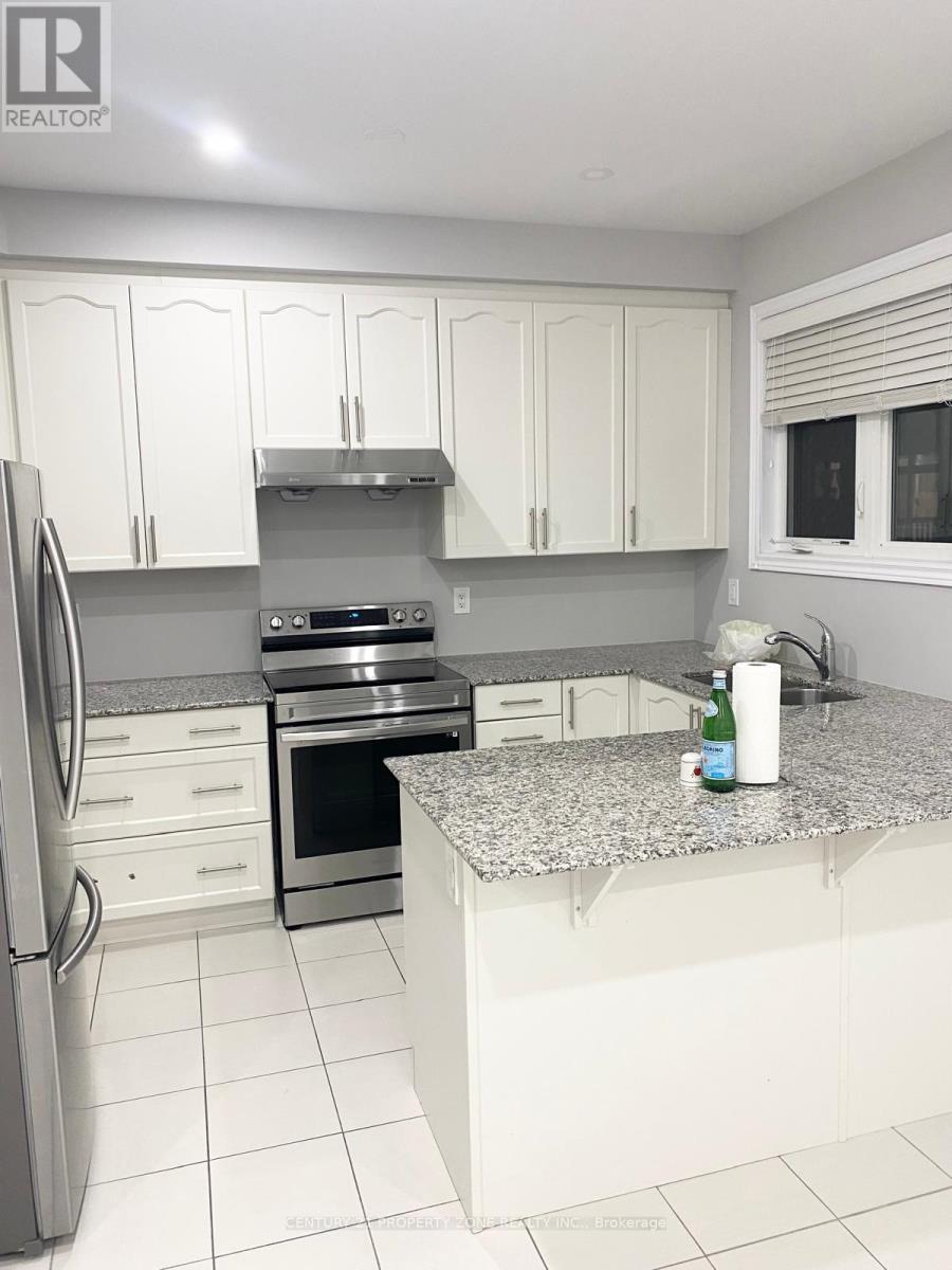 5 Rockman Crescent, Brampton, Ontario  L7A 4A7 - Photo 5 - W12847290