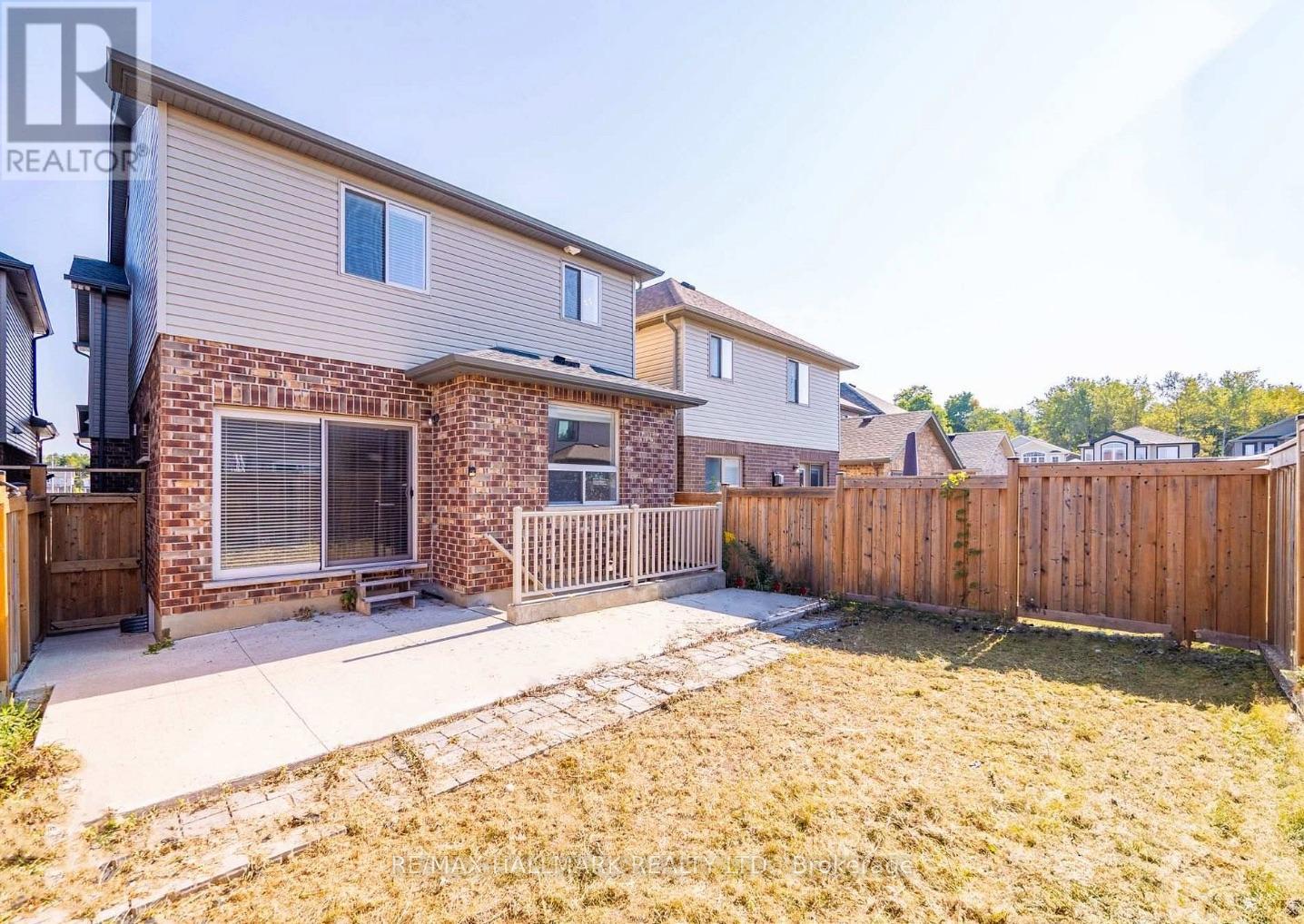 Bsmt - 11 Burcombe Cross, Guelph, Ontario  N1L 0N4 - Photo 11 - X12847272