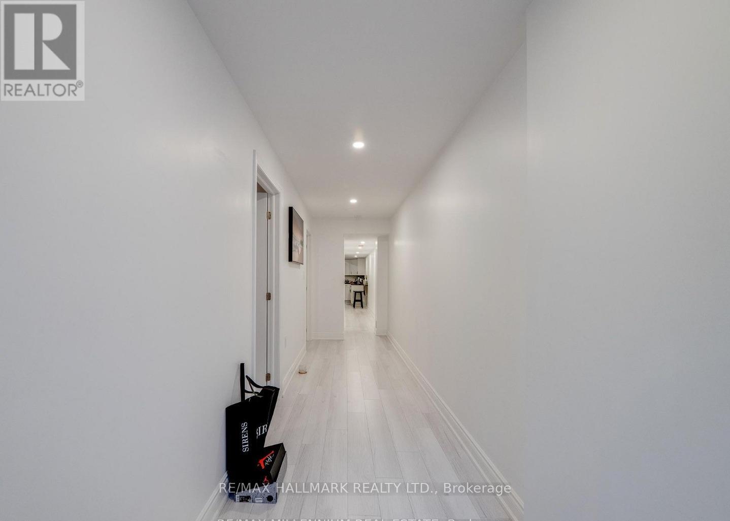 Bsmt - 11 Burcombe Cross, Guelph, Ontario  N1L 0N4 - Photo 4 - X12847272