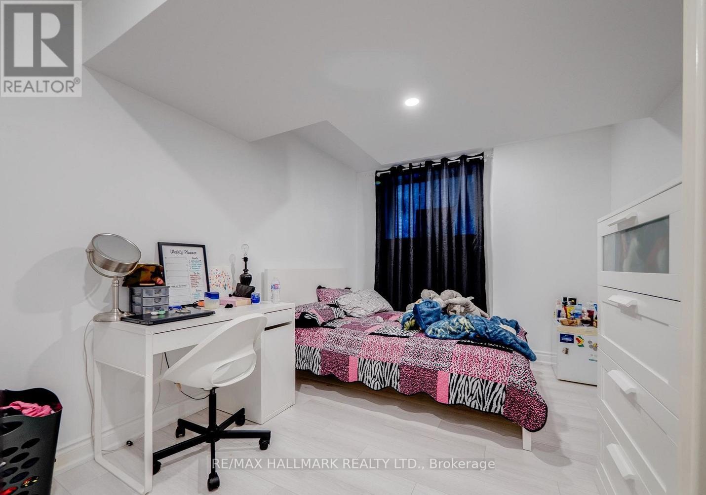 Bsmt - 11 Burcombe Cross, Guelph, Ontario  N1L 0N4 - Photo 6 - X12847272