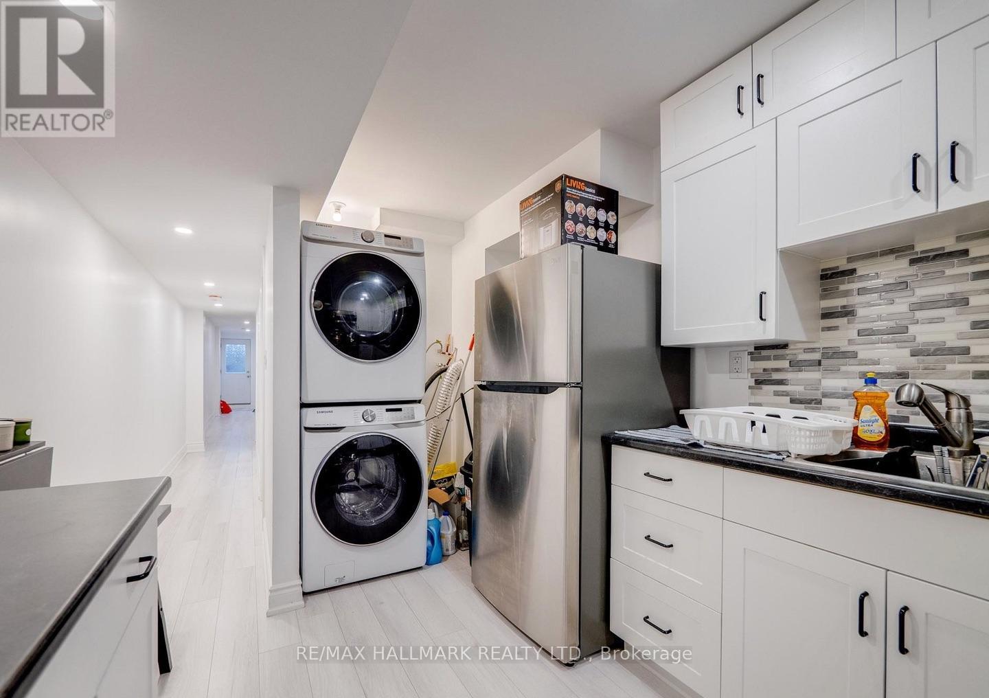 Bsmt - 11 Burcombe Cross, Guelph, Ontario  N1L 0N4 - Photo 9 - X12847272