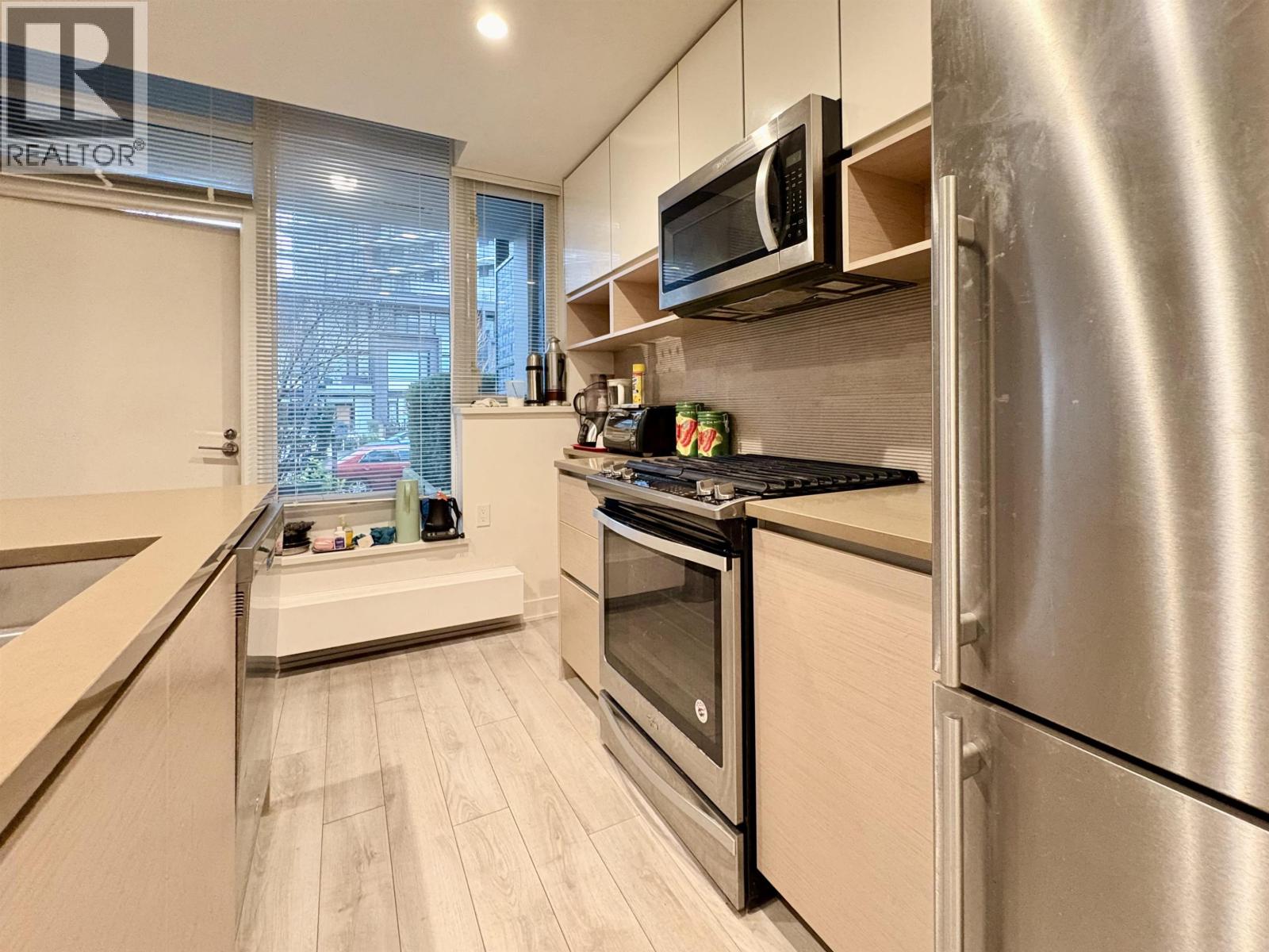 8842 University Crescent, Burnaby, British Columbia  V5A 0C8 - Photo 9 - R3095956