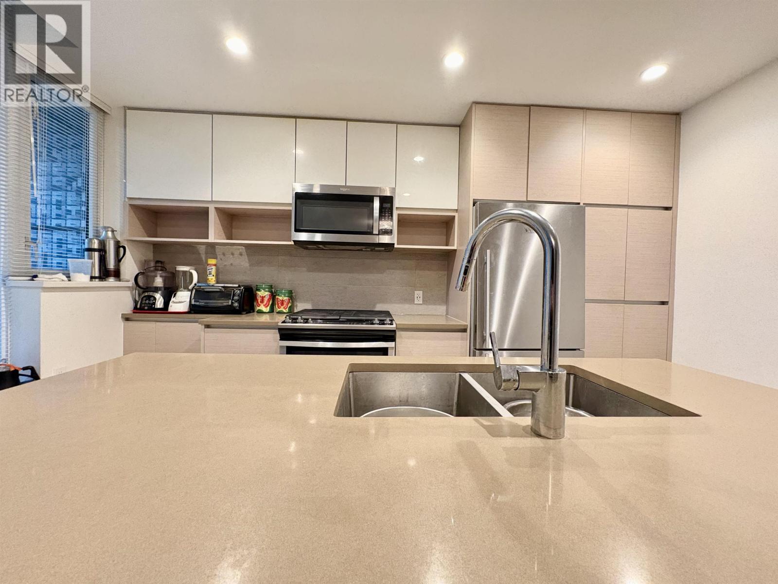 8842 University Crescent, Burnaby, British Columbia  V5A 0C8 - Photo 7 - R3095956