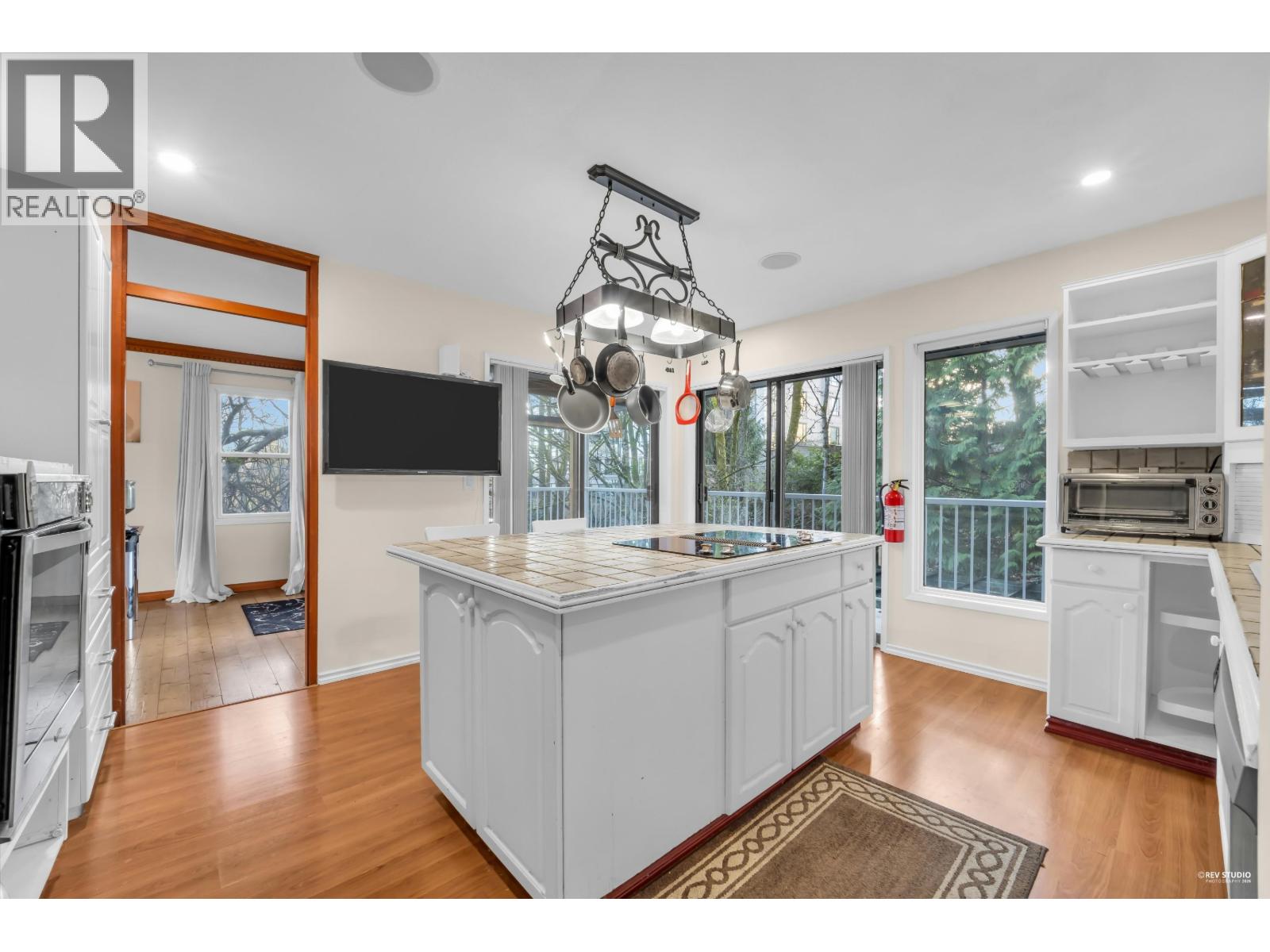 210 Nelson Street, Coquitlam, British Columbia  V3K 4M4 - Photo 8 - R3096278