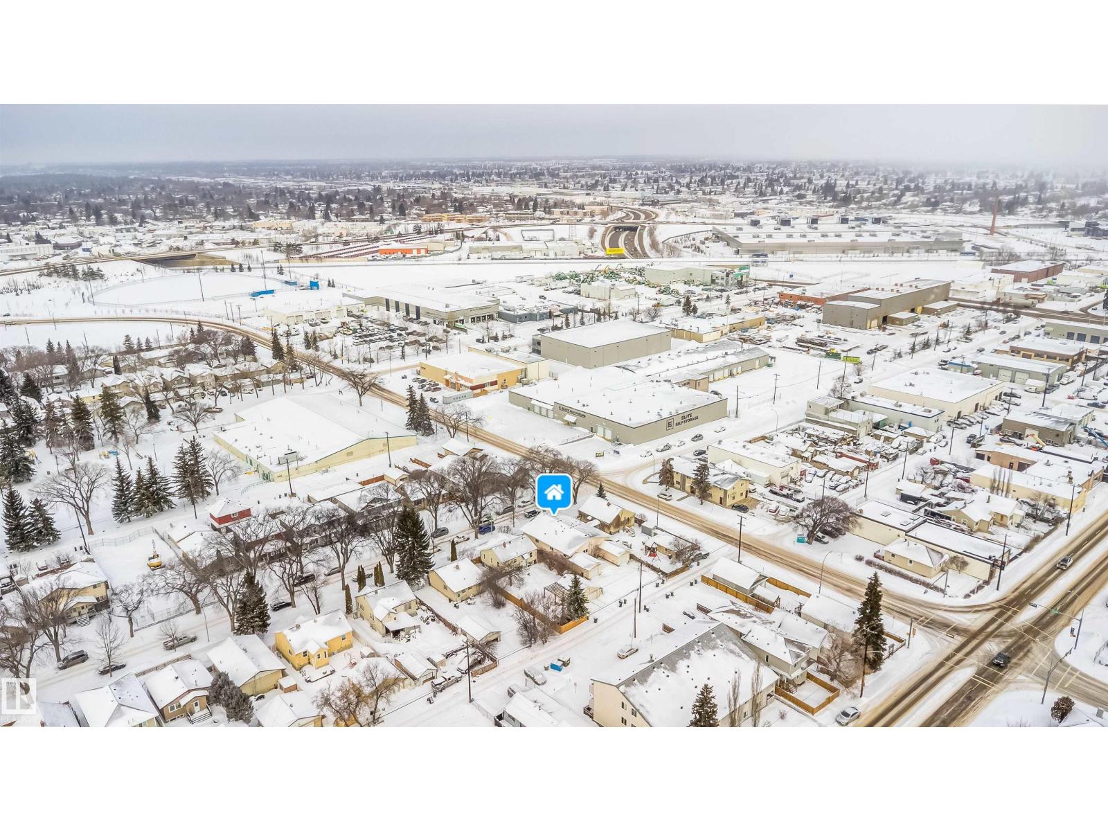 12041/43 67 ST NW NW, Edmonton, Alberta