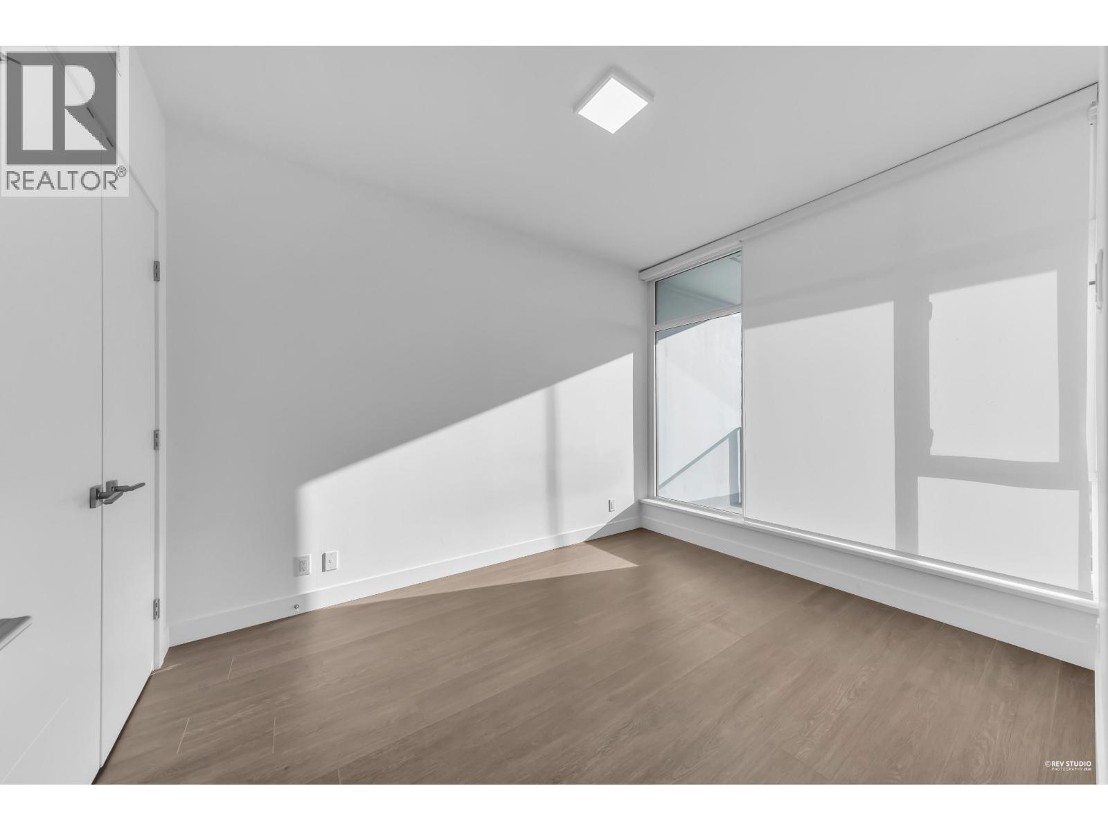 1505 6511 Sussex Avenue, Burnaby, British Columbia  V5H 0K5 - Photo 2 - R3096076