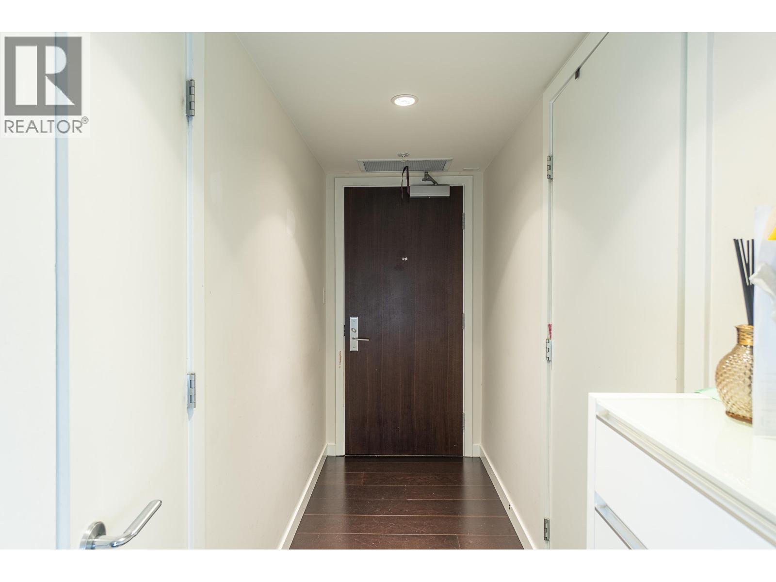 1601 788 Richards Street, Vancouver, British Columbia  V6B 0C7 - Photo 4 - R3095765