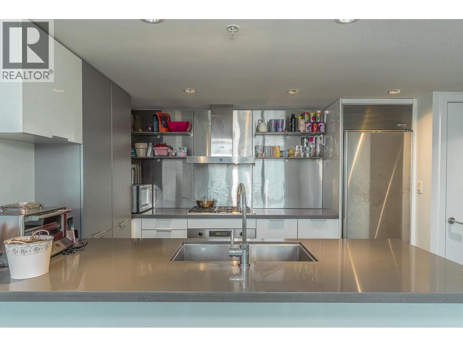 1601 788 Richards Street, Vancouver, British Columbia  V6B 0C7 - Photo 16 - R3095765