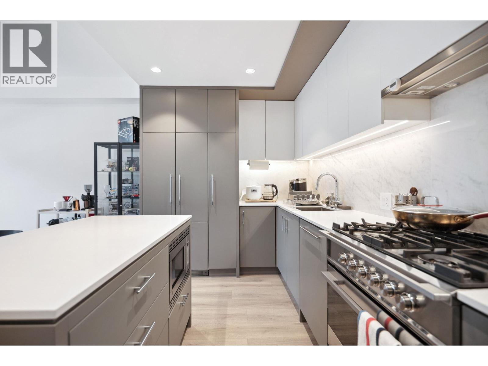 206 6085 Irmin Street, Burnaby, British Columbia  V5J 5C5 - Photo 11 - R3096281