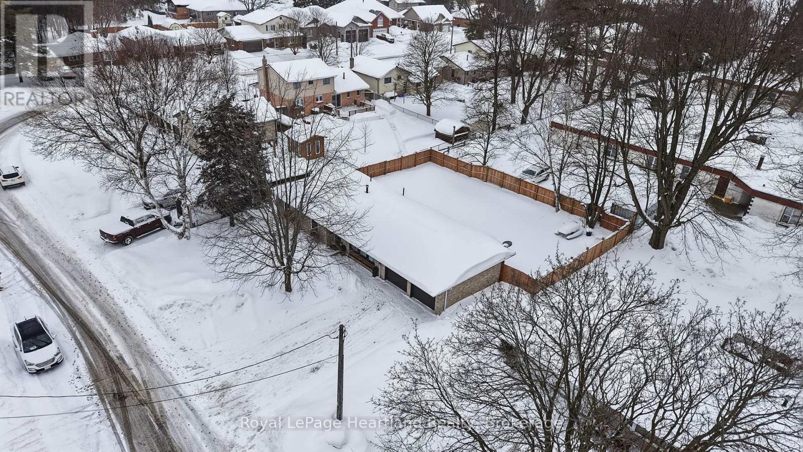 156 John Street N, Minto, Ontario  N0G 1Z0 - Photo 2 - X12847332