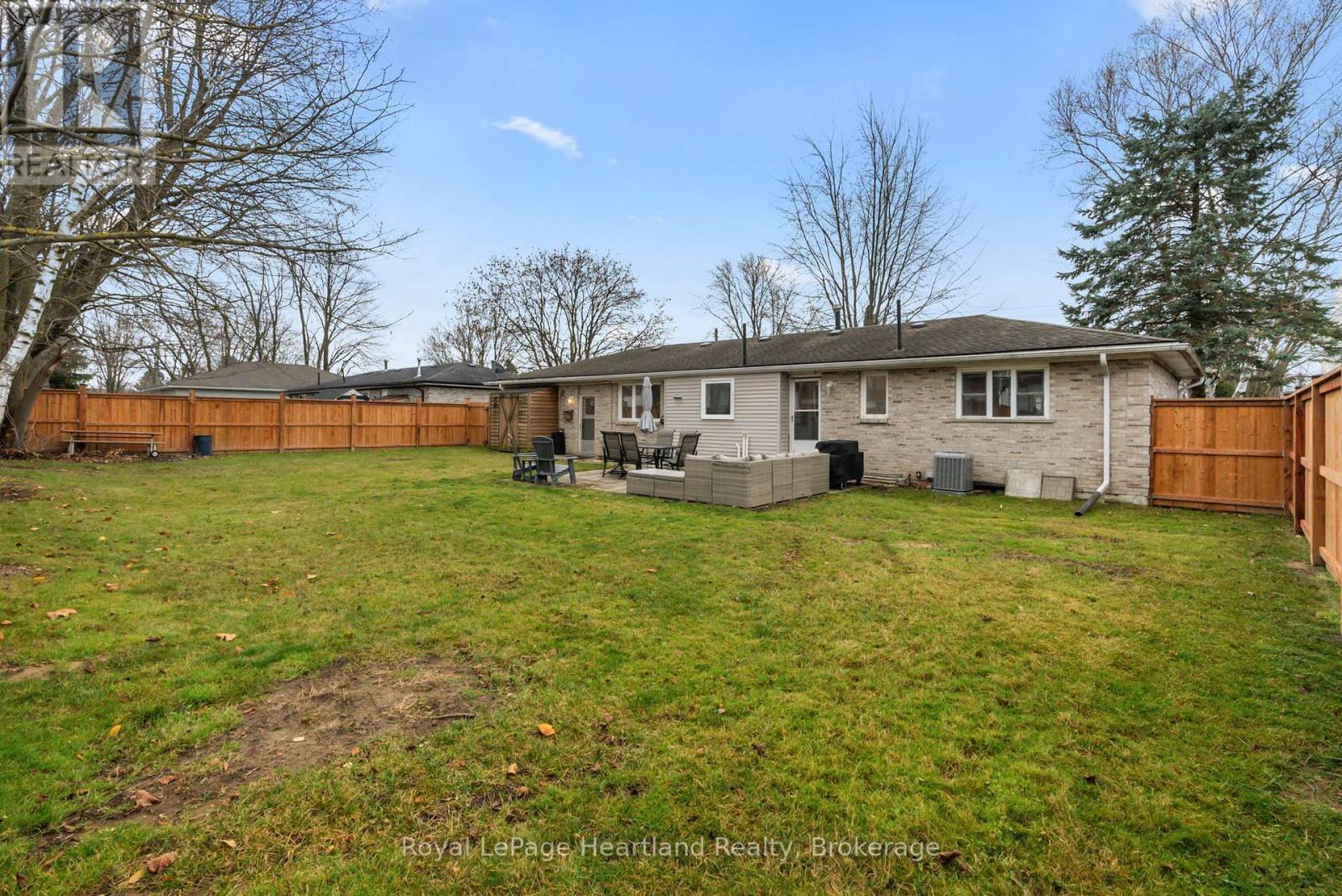 156 John Street N, Minto, Ontario  N0G 1Z0 - Photo 34 - X12847332