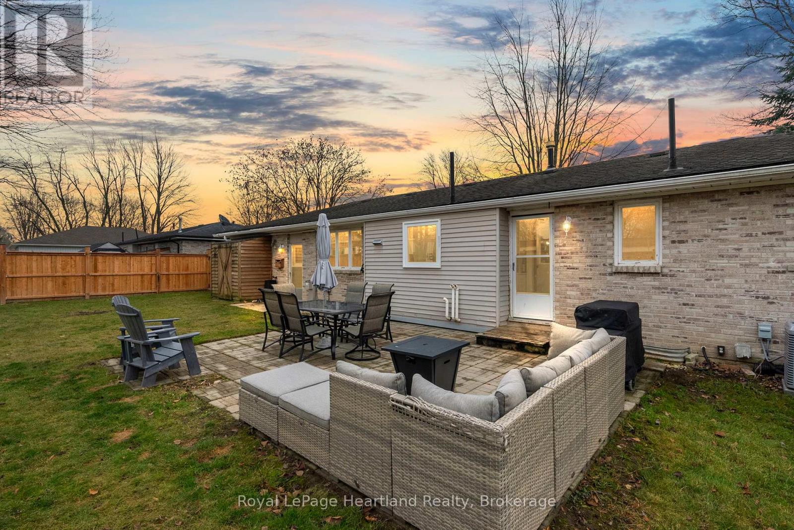 156 John Street N, Minto, Ontario  N0G 1Z0 - Photo 7 - X12847332