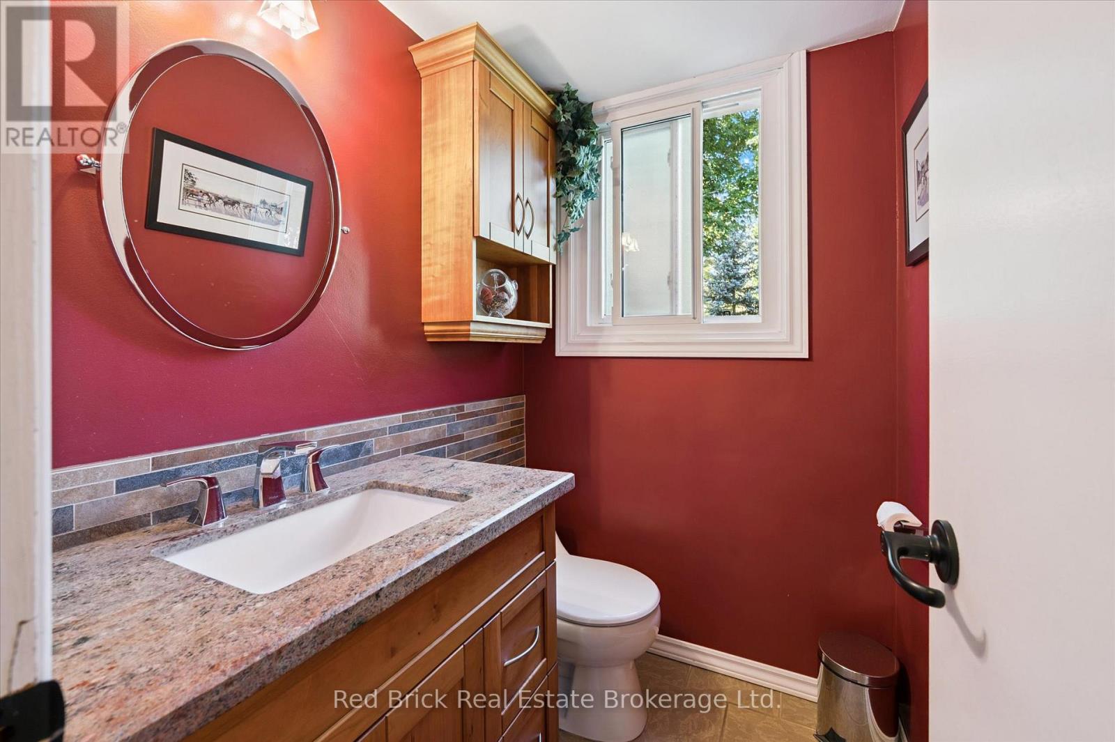 12 Westbury Crescent, Cambridge, Ontario  N3C 3G2 - Photo 18 - X12847360