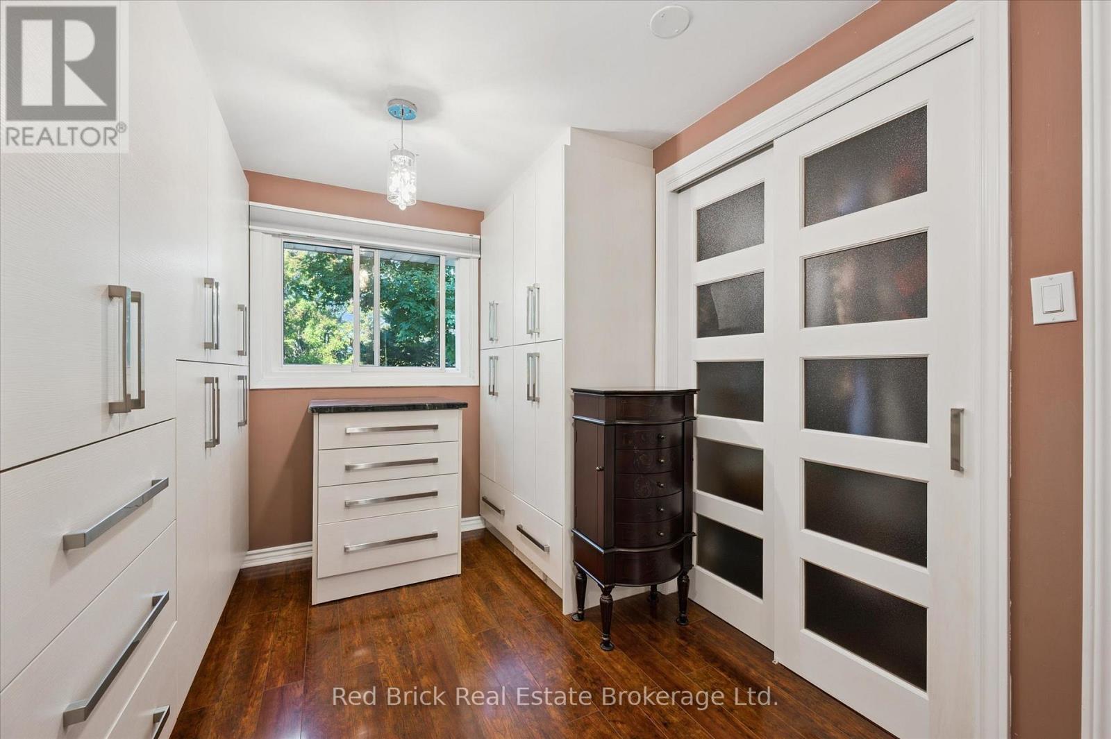 12 Westbury Crescent, Cambridge, Ontario  N3C 3G2 - Photo 24 - X12847360