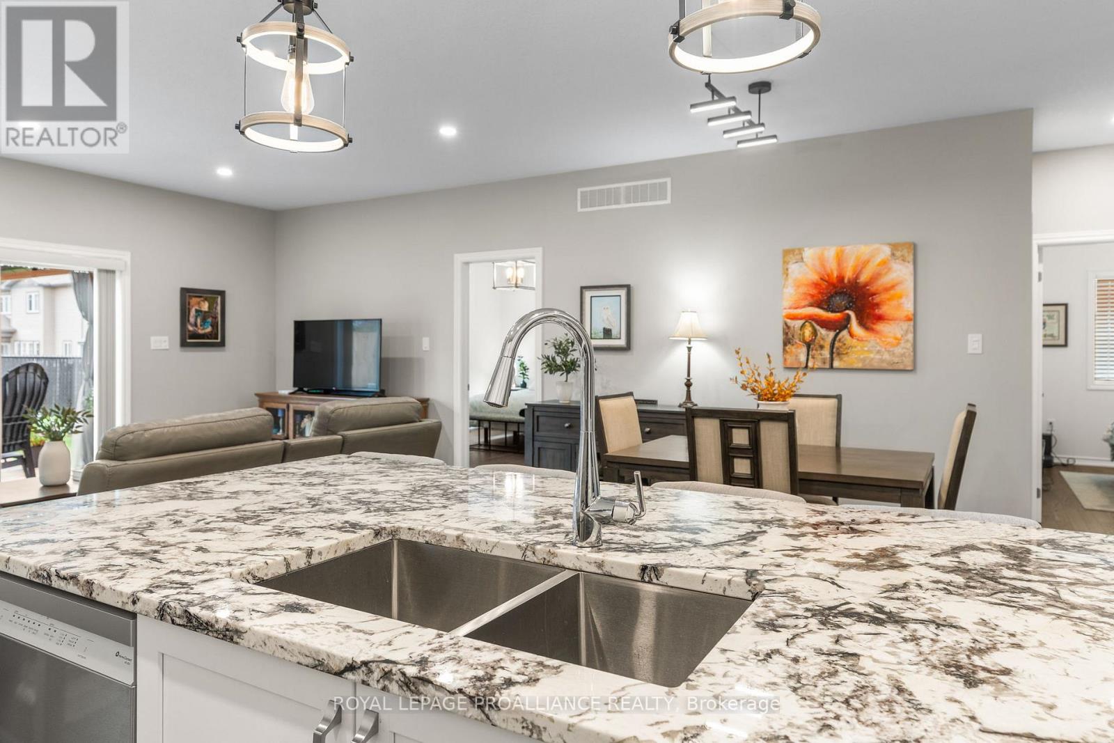 117 Adley Drive, Brockville, Ontario  K6V 7J2 - Photo 12 - X12847428