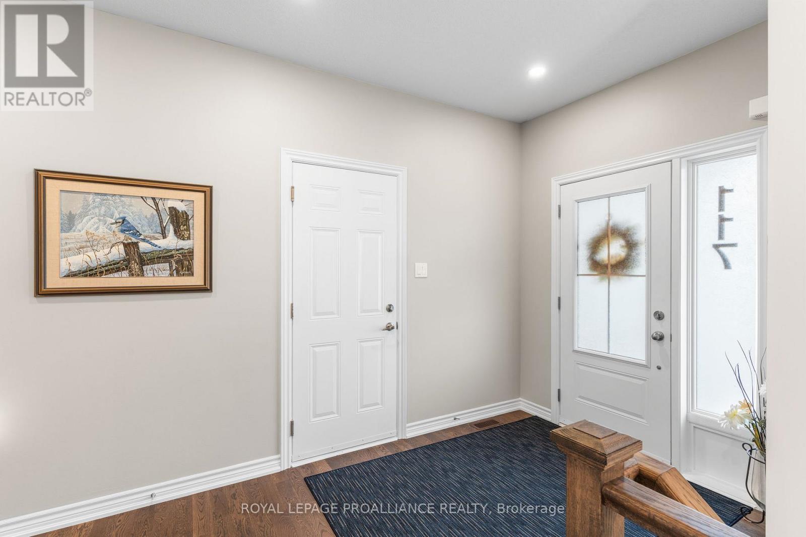 117 Adley Drive, Brockville, Ontario  K6V 7J2 - Photo 2 - X12847428