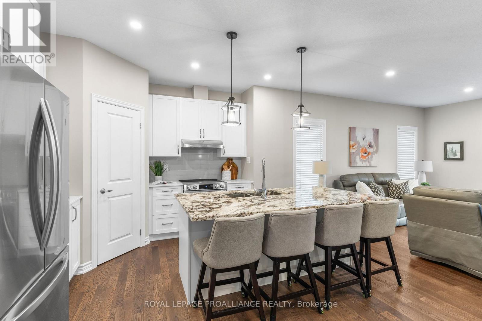 117 Adley Drive, Brockville, Ontario  K6V 7J2 - Photo 5 - X12847428