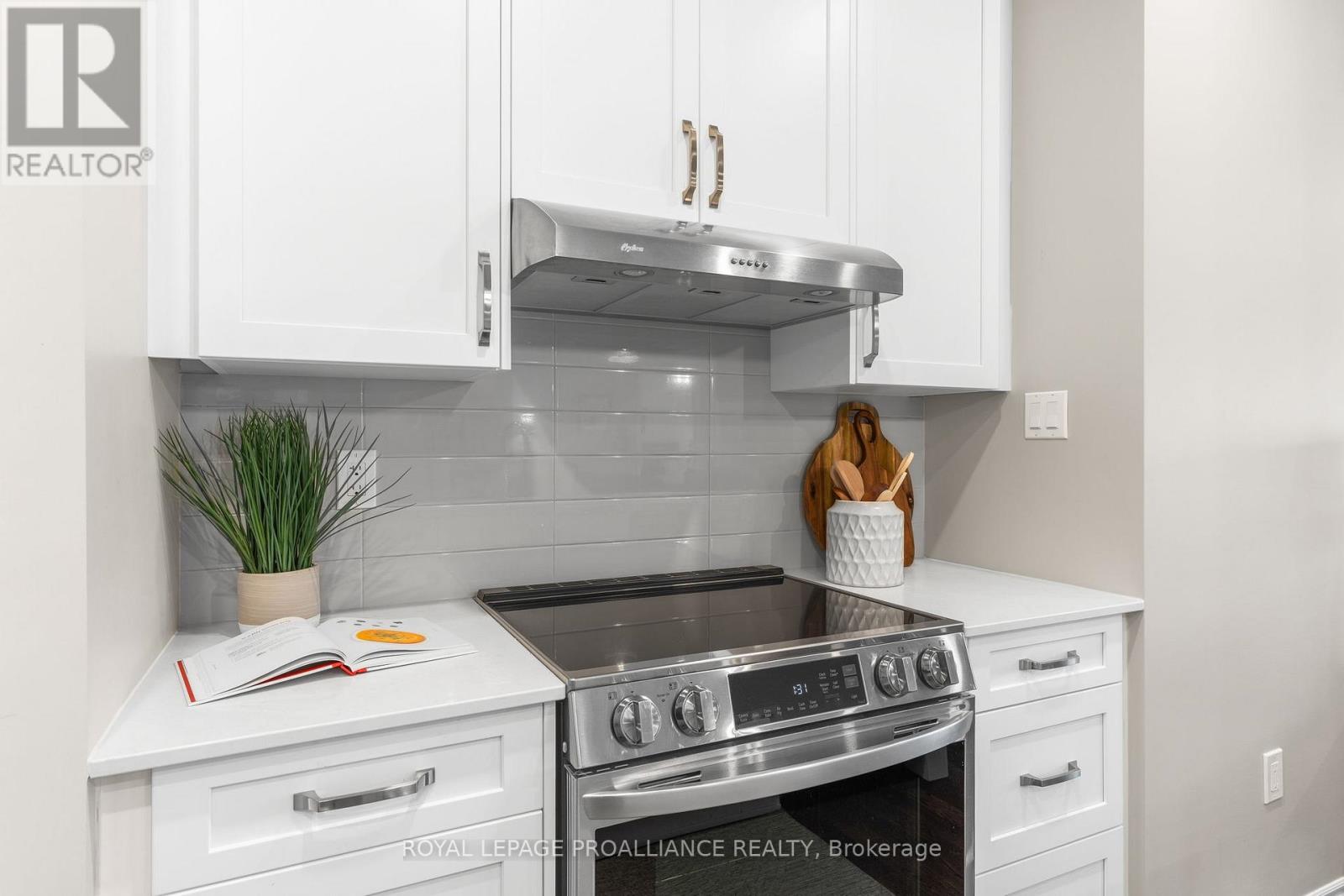 117 Adley Drive, Brockville, Ontario  K6V 7J2 - Photo 9 - X12847428