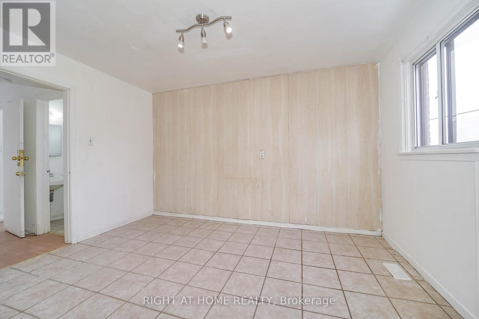 4 Pender Crescent, Toronto, Ontario  M1T 2M7 - Photo 13 - E12825406