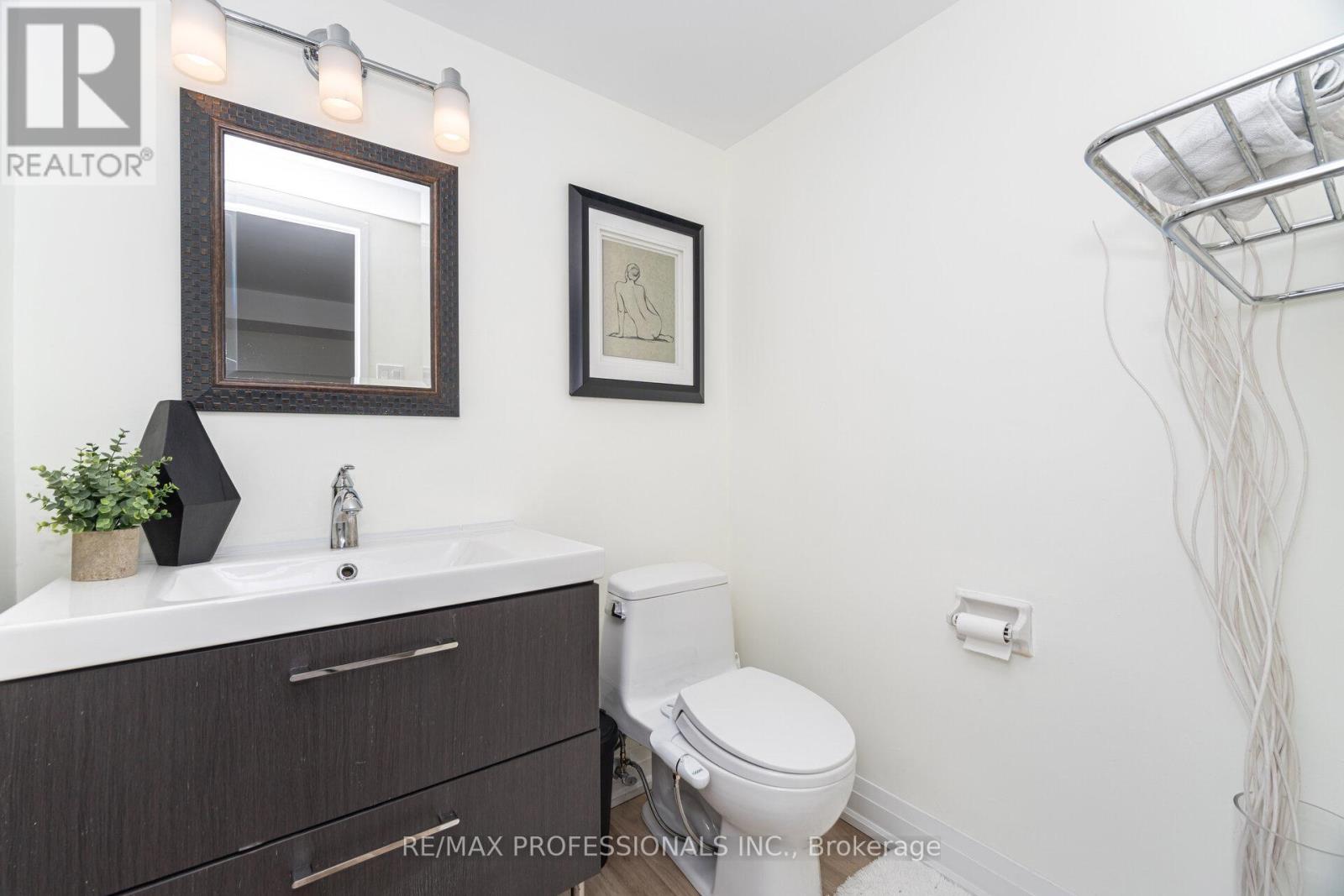 326b - 364 The East Mall, Toronto, Ontario  M9B 6C5 - Photo 16 - W12814294