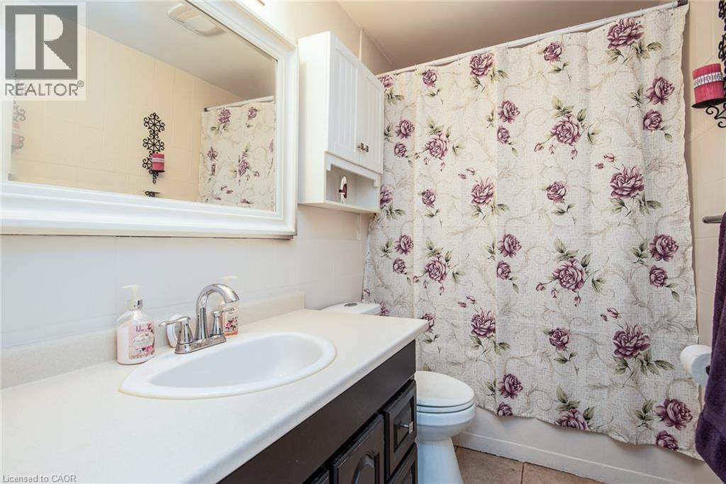 72 Manor Drive, Kitchener, Ontario  N2A 2V1 - Photo 29 - 40809810