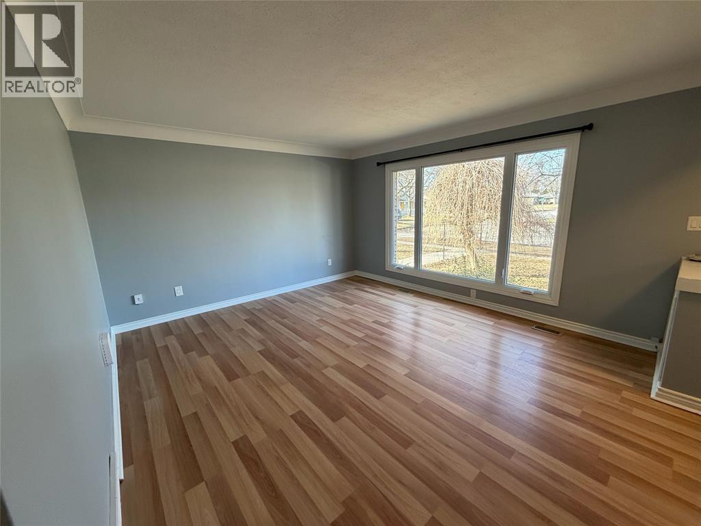 941 Bennett Street, Sarnia, Ontario  N7S 1A2 - Photo 7 - 26004229