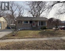 941 BENNETT STREET, Sarnia, Ontario