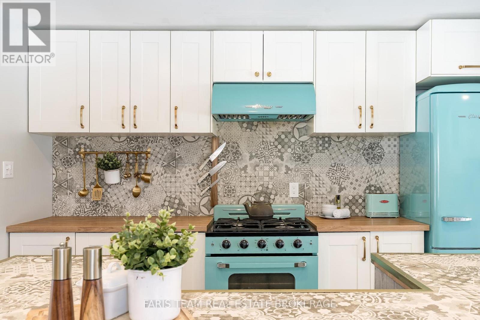 26832 Park Road, Georgina, Ontario  L0E 1R0 - Photo 10 - N12842870