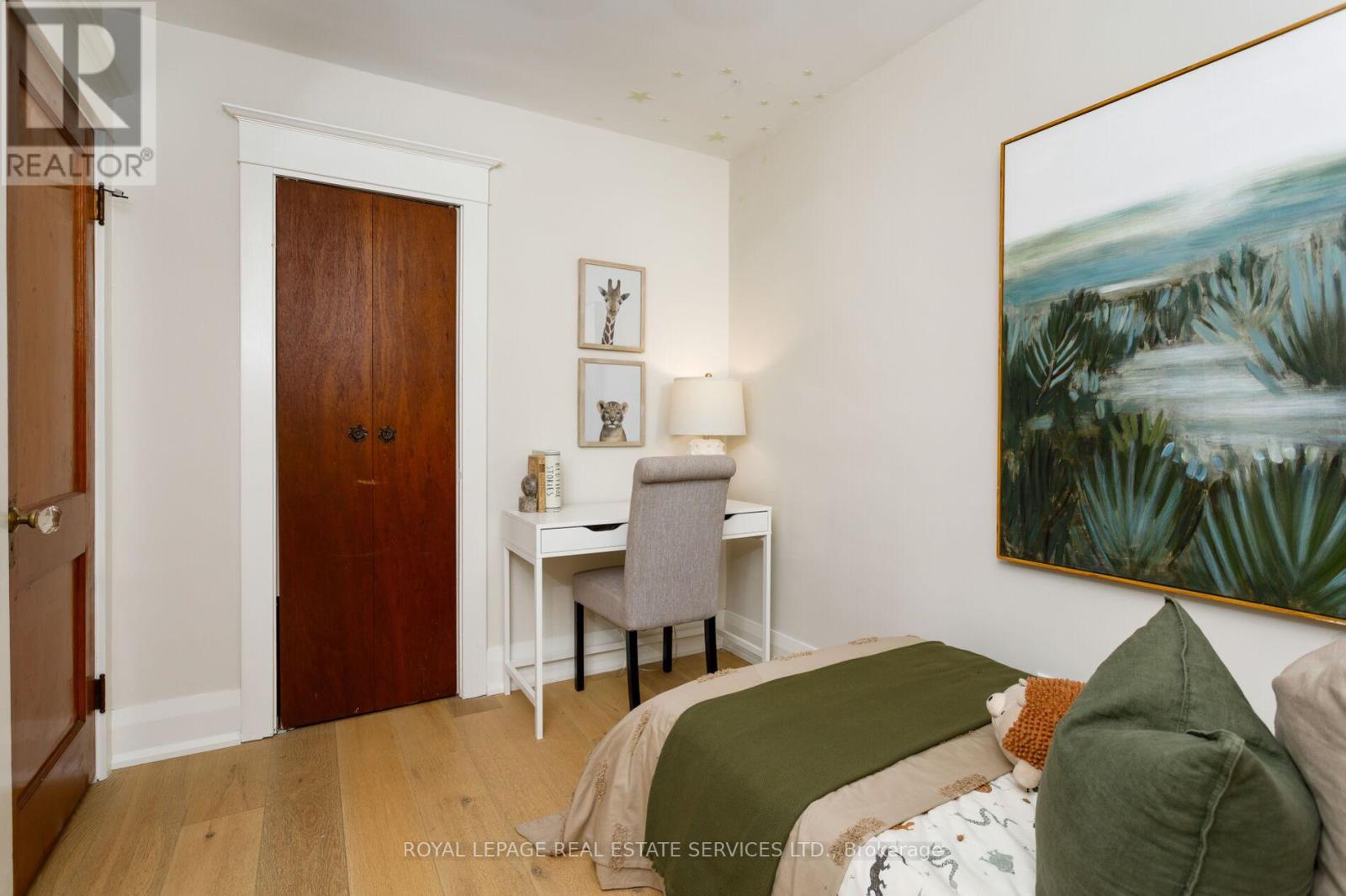 597 Beresford Avenue, Toronto, Ontario  M6S 3C2 - Photo 16 - W12845832