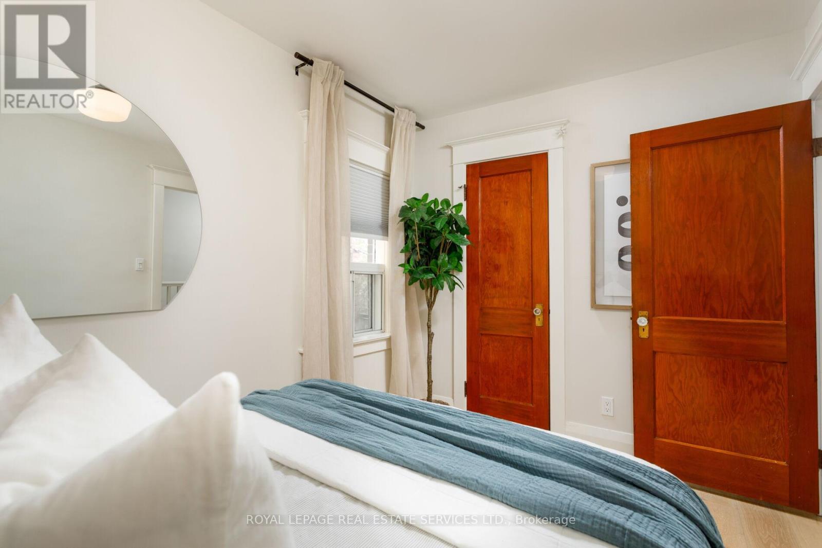 597 Beresford Avenue, Toronto, Ontario  M6S 3C2 - Photo 19 - W12845832