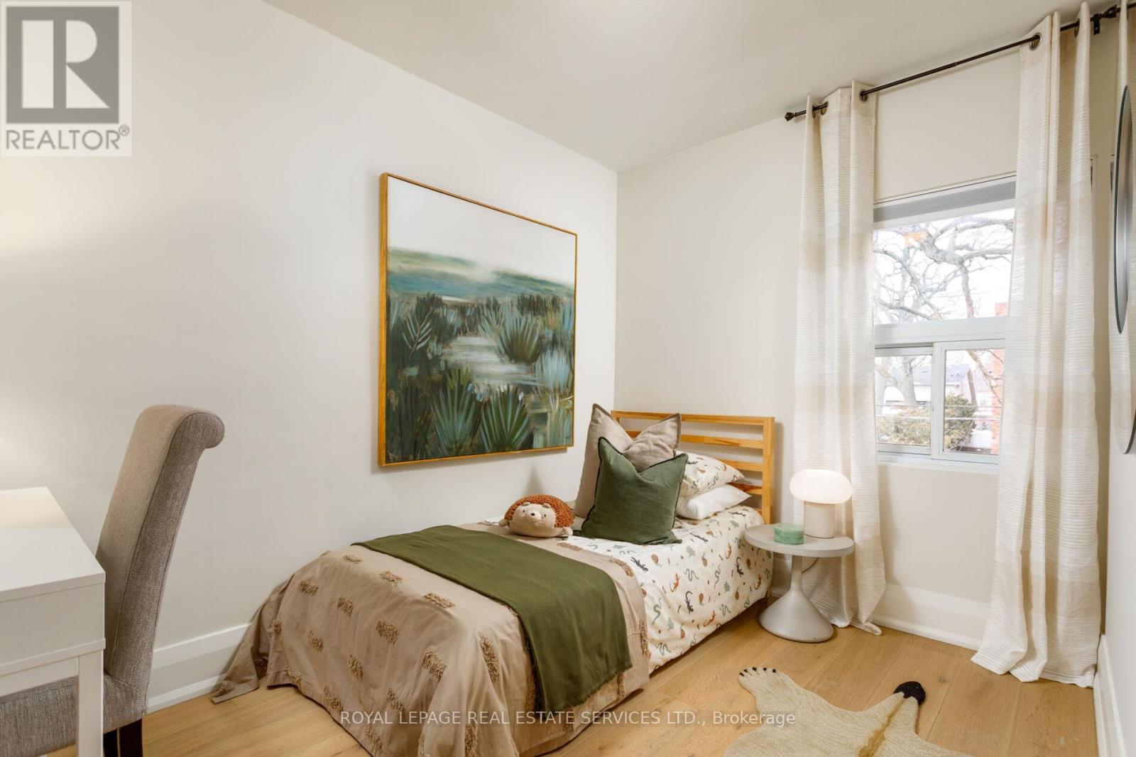 597 Beresford Avenue, Toronto, Ontario  M6S 3C2 - Photo 15 - W12845832