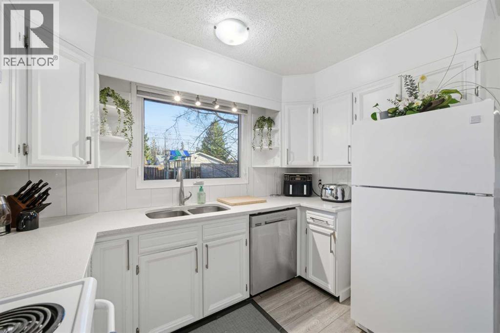 67 Lake Sylvan Close Se, Calgary, Alberta  T2J 3E5 - Photo 9 - A2289925