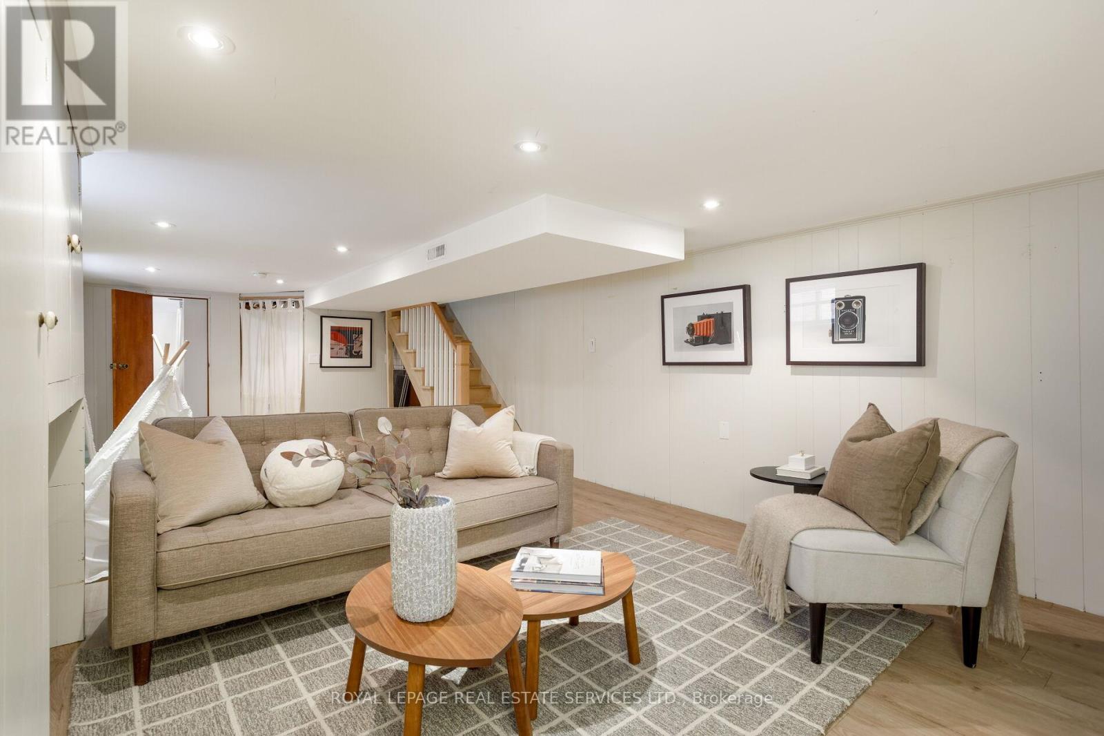 597 Beresford Avenue, Toronto, Ontario  M6S 3C2 - Photo 22 - W12845832