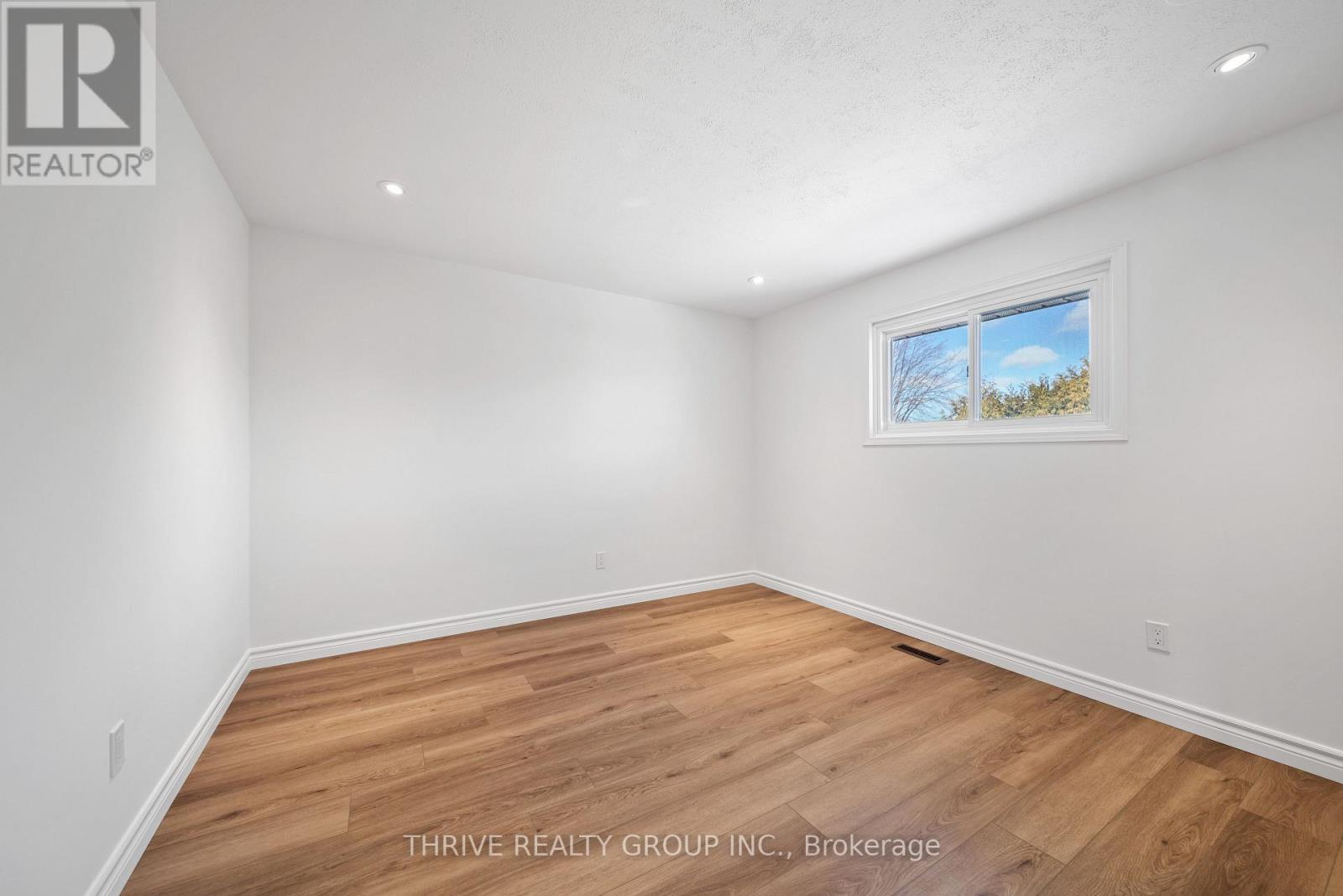 20 Buchan Road, London East, Ontario  N5V 1L2 - Photo 21 - X12847374