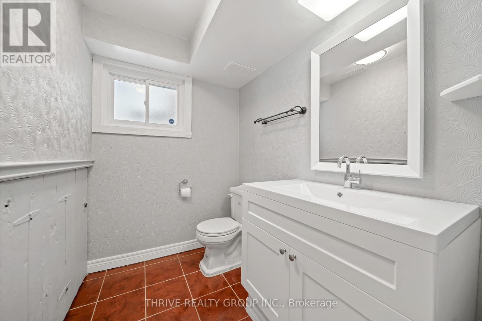 20 Buchan Road, London East, Ontario  N5V 1L2 - Photo 28 - X12847374